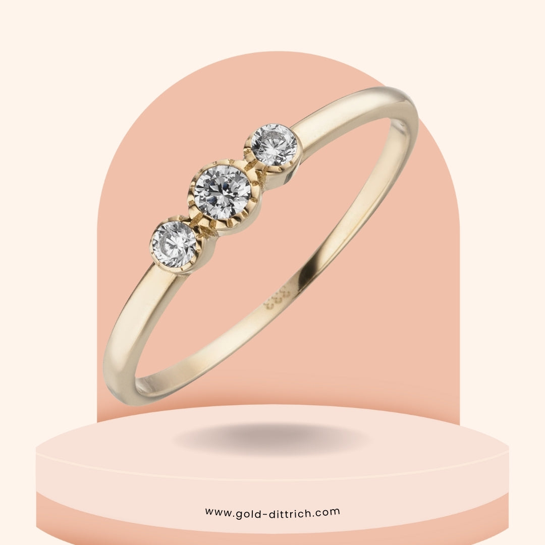Damenring mit 3 Zirkonia - 333 Gold - Gold Dittrich