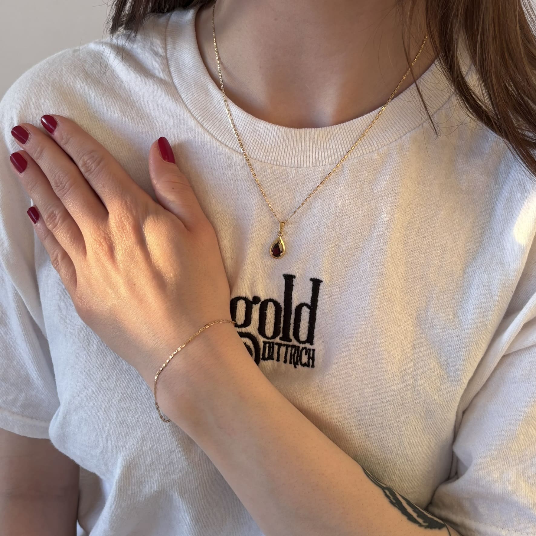 Set - Kette mit Granatanhänger & Armband - 375 Gold