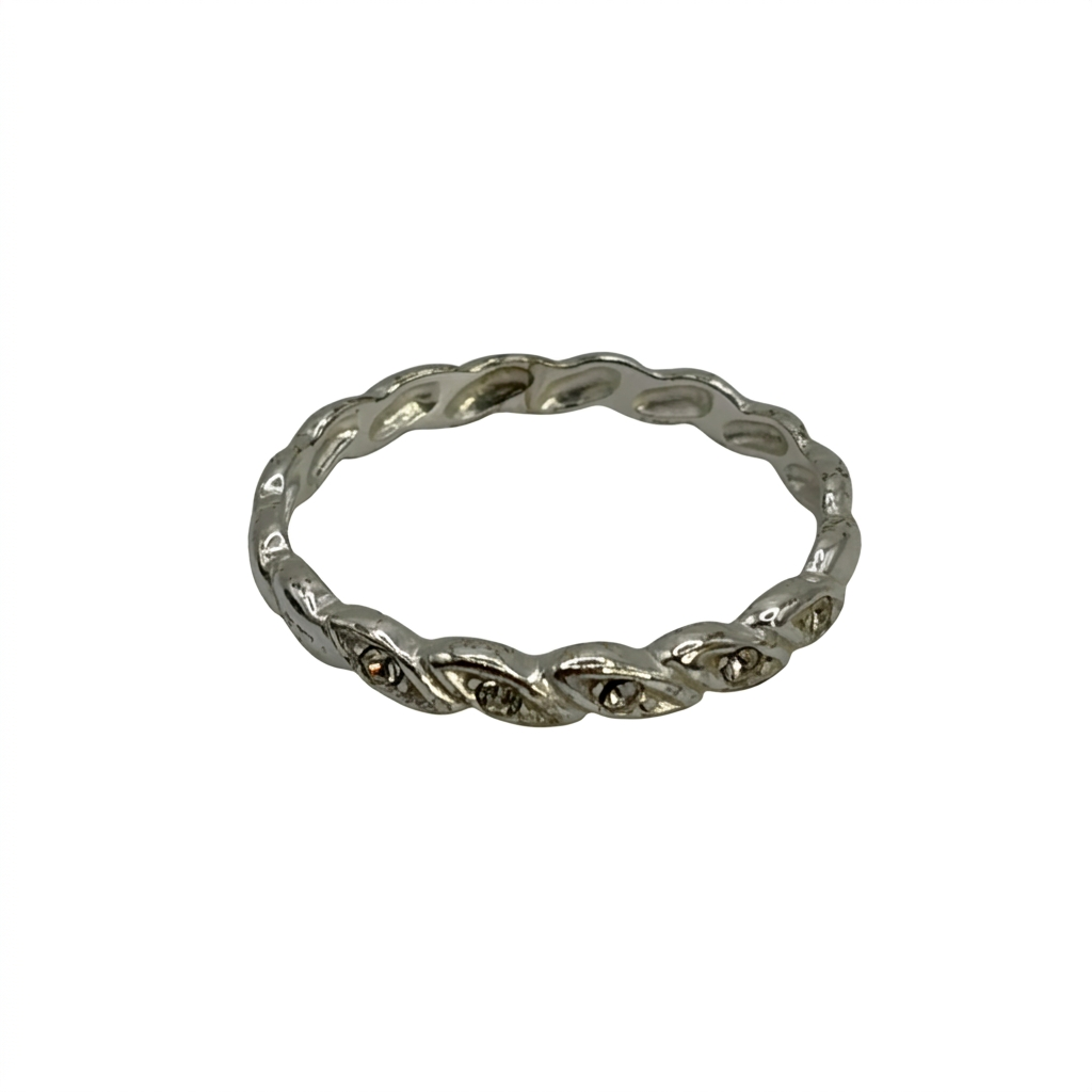 Ring aus 925-Silber mit Zirkonia, schmale gedrehte Kettenglieder, ringsum